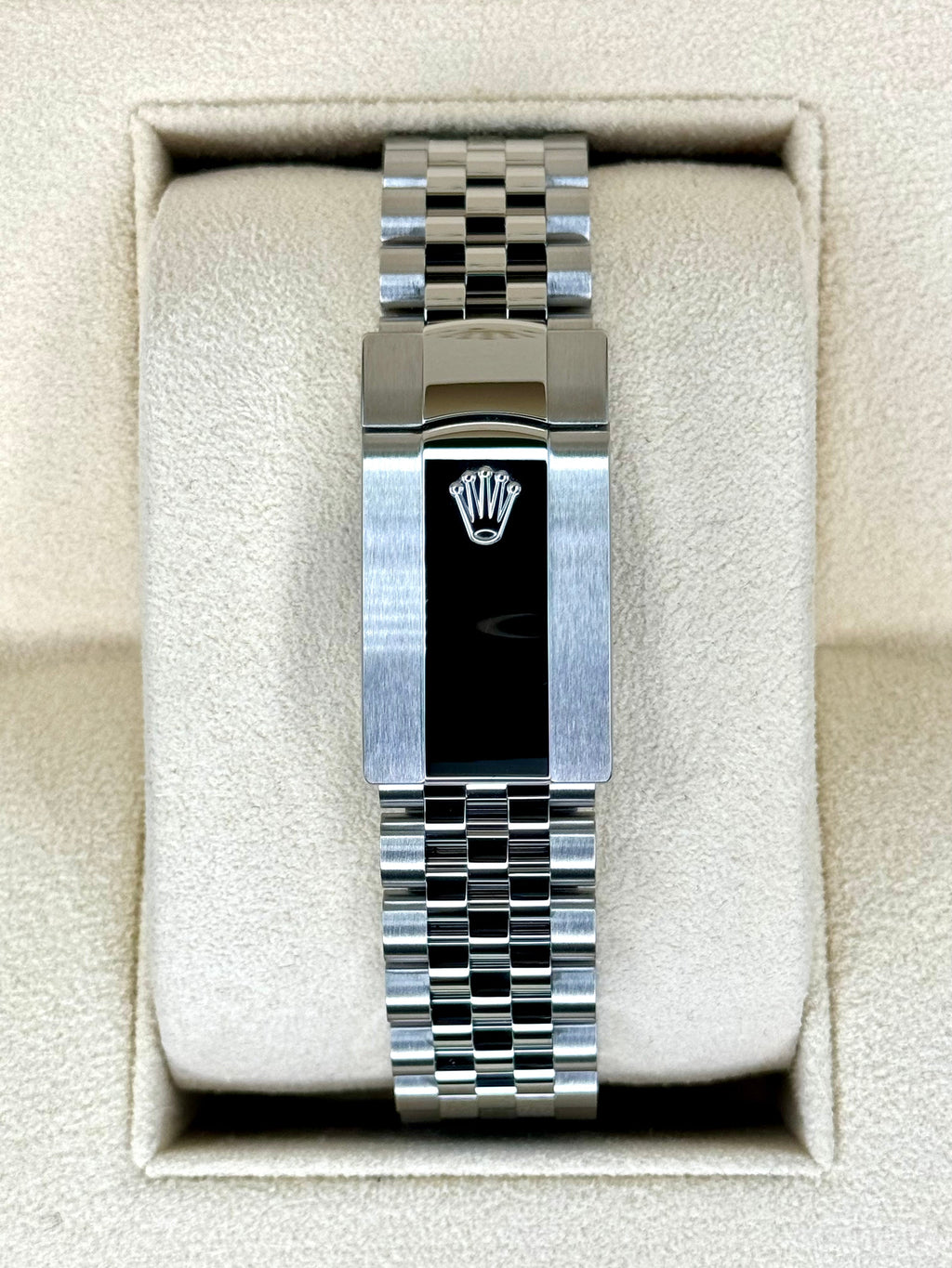 NEW 2023 Rolex Datejust 41mm 126334 Stainless Steel Jubilee Wimbledon Dial