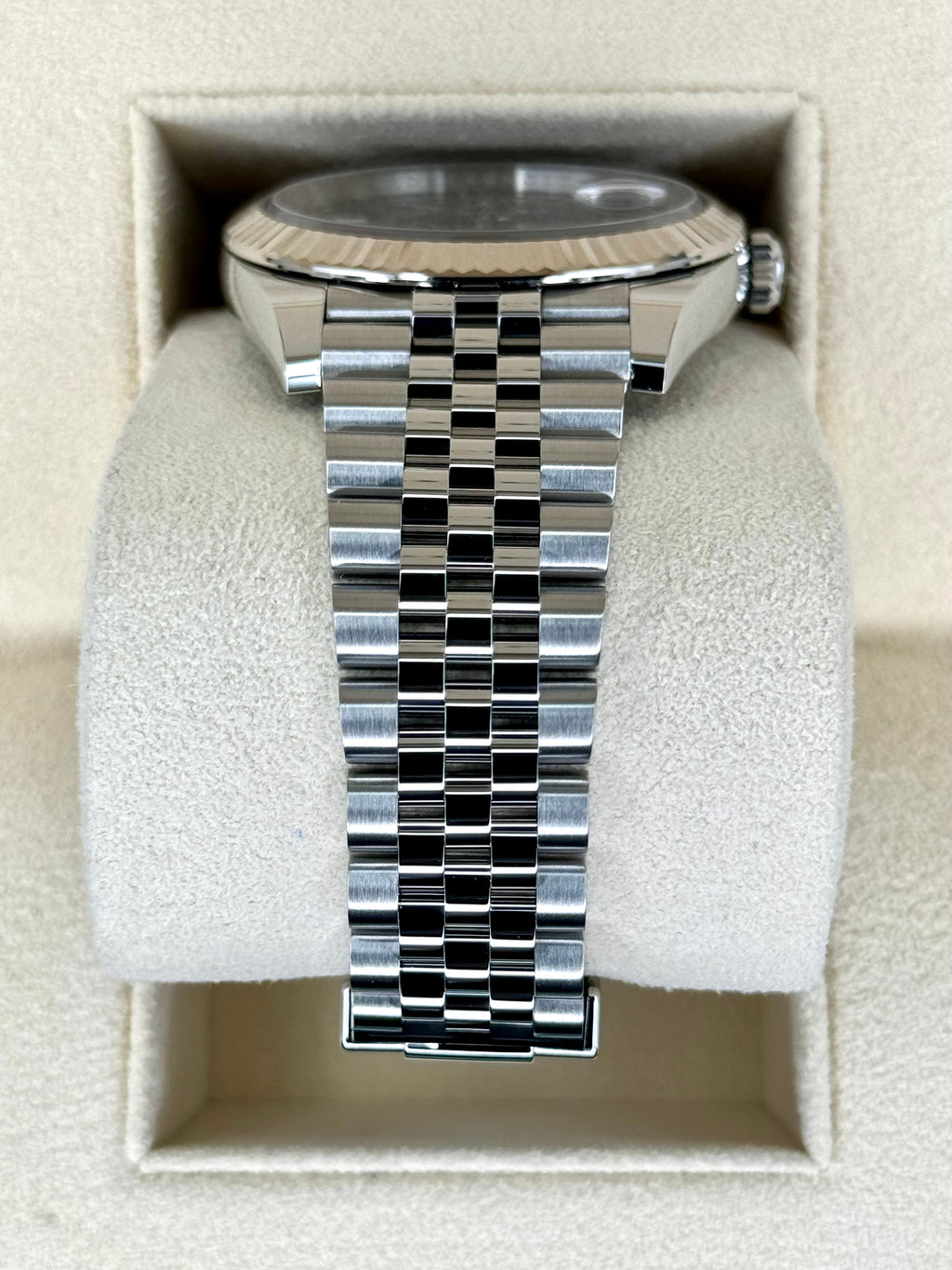 NEW 2023 Rolex Datejust 41mm 126334 Stainless Steel Jubilee Wimbledon Dial
