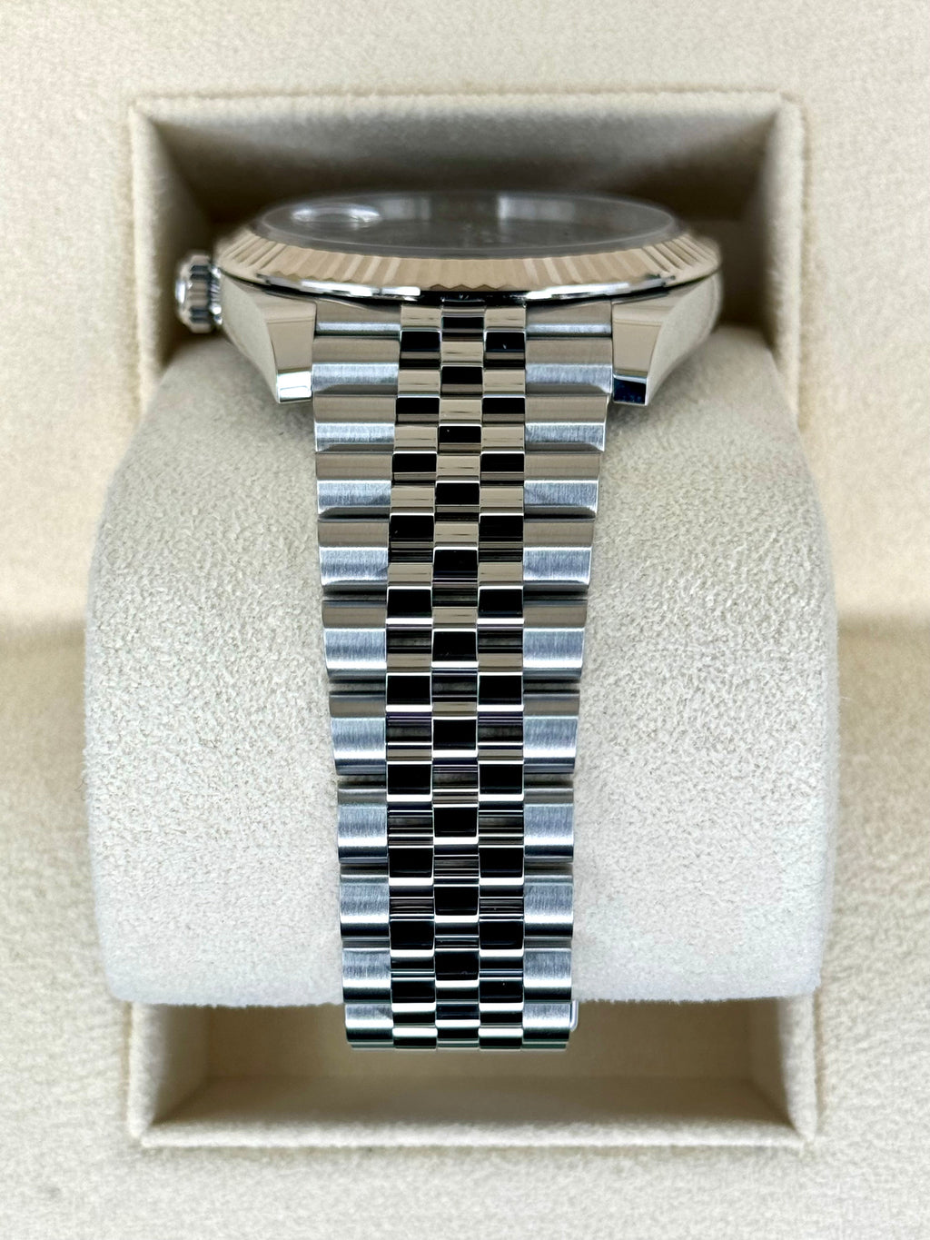 NEW 2023 Rolex Datejust 41mm 126334 Stainless Steel Jubilee Wimbledon Dial