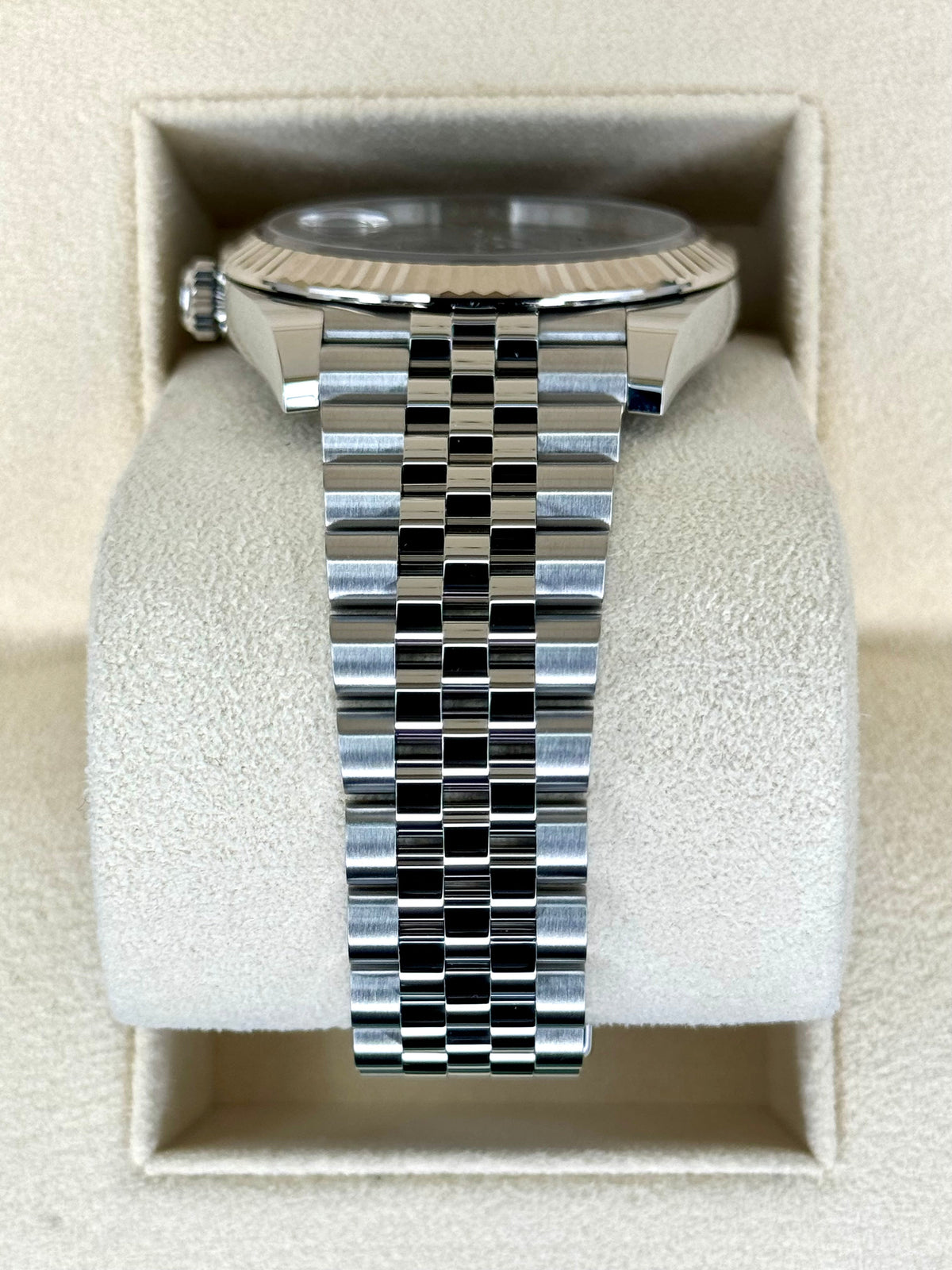 NEW 2023 Rolex Datejust 41mm 126334 Stainless Steel Jubilee Wimbledon Dial