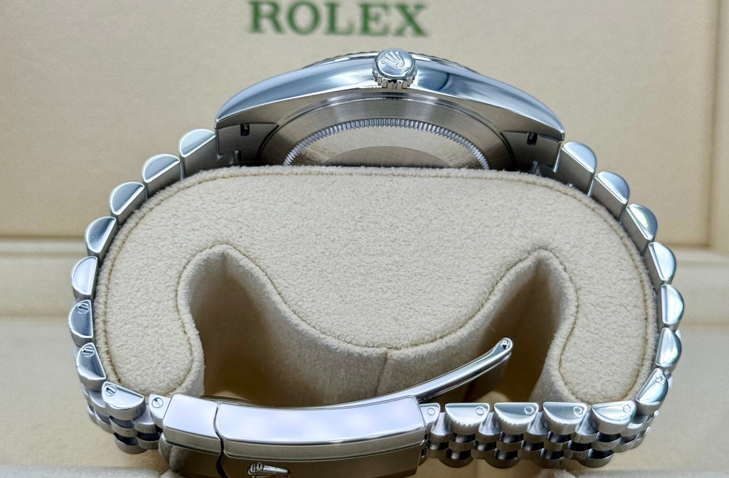 NEW 2023 Rolex Datejust 41mm 126334 Stainless Steel Jubilee Wimbledon Dial