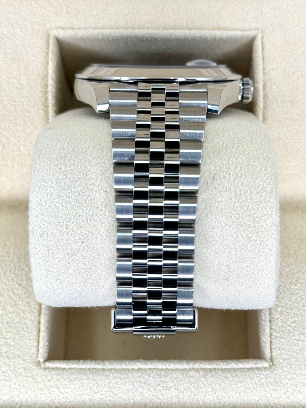 NEW 2024 Rolex Datejust 41mm 126300 Jubilee Green Motif Dial