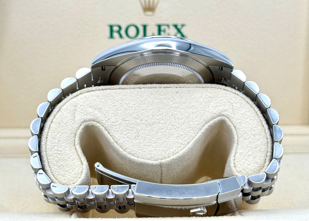 NEW 2024 Rolex Datejust 41mm 126300 Jubilee Green Motif Dial