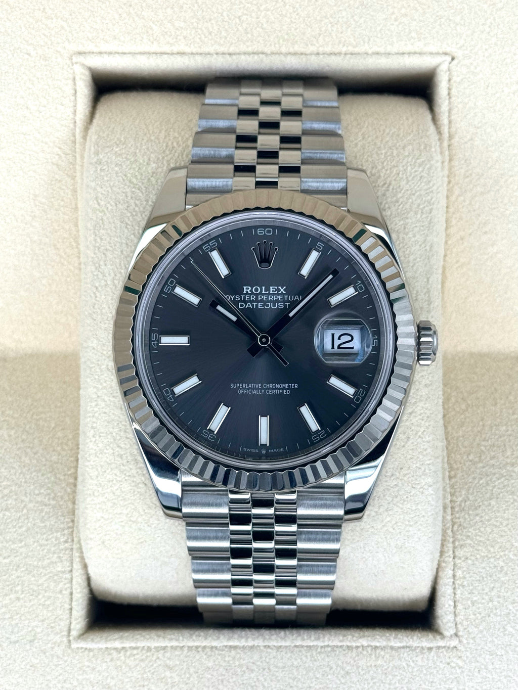 2021 Rolex Datejust 41mm 126334 Stainless Steel Jubilee Rhodium Dial