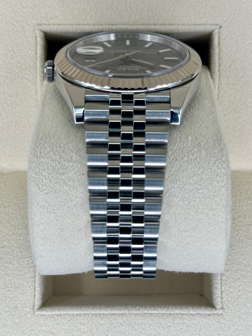 2021 Rolex Datejust 41mm 126334 Stainless Steel Jubilee Rhodium Dial