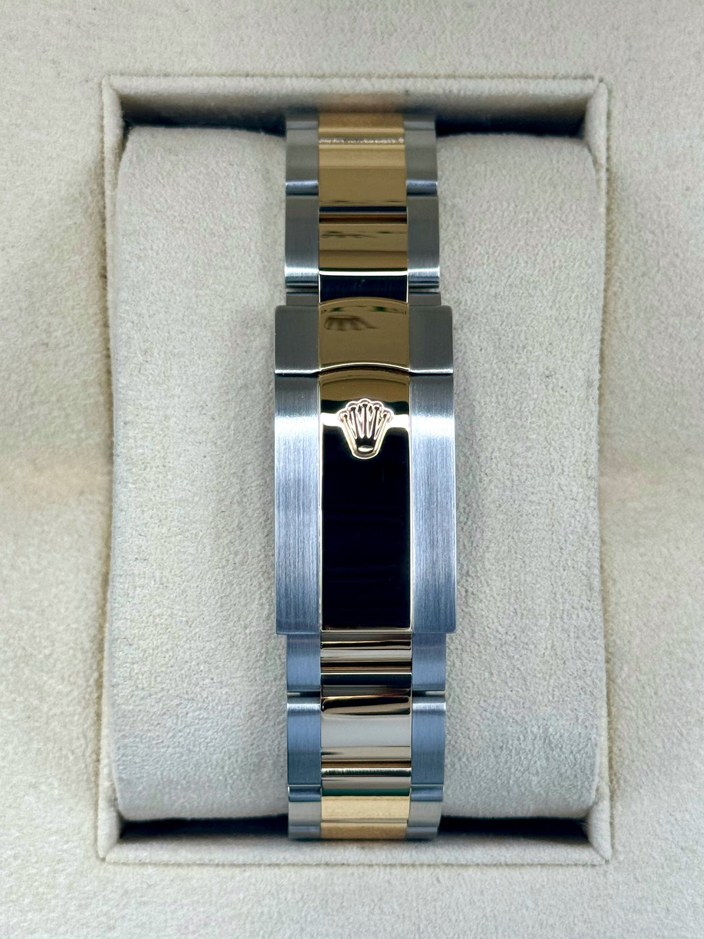 2017 Rolex Datejust 41mm 126333 Two-Tone Oyster Champagne Dial