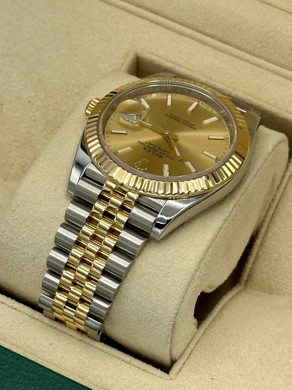 2021 Rolex Datejust 41mm 126333 Two-Tone Jubilee Champagne Stick Dial