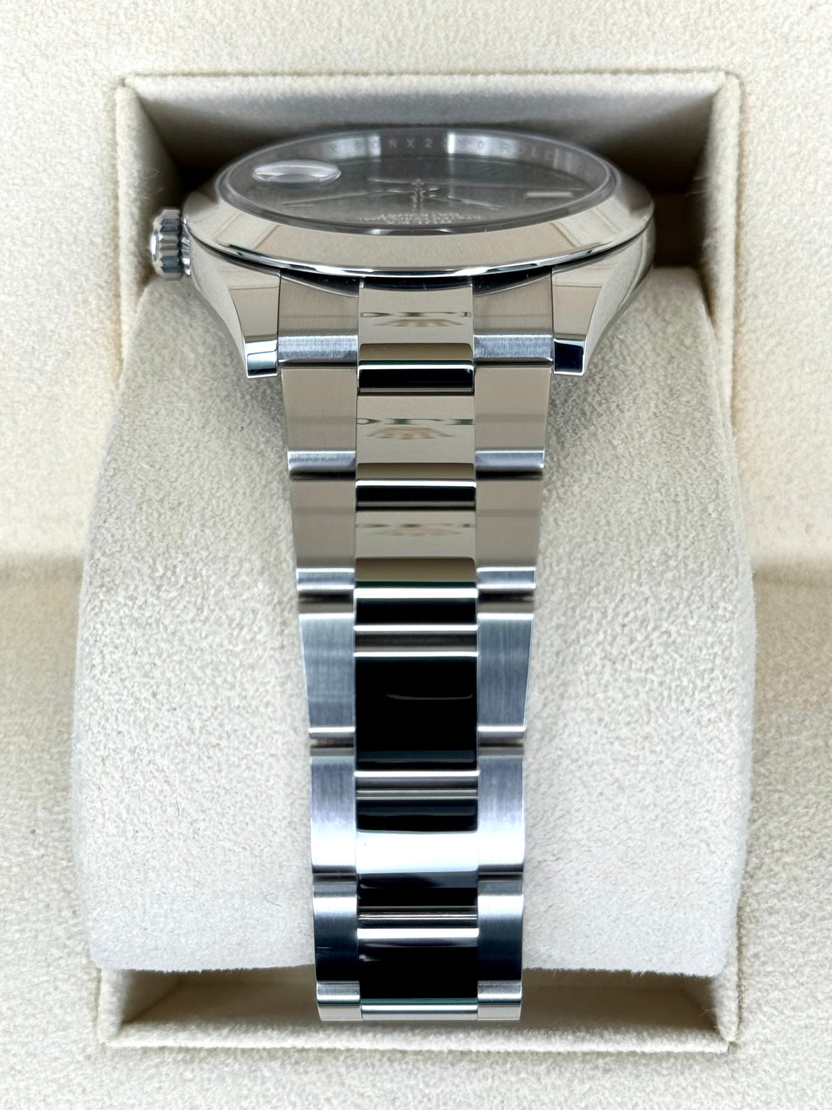 2023 Rolex Datejust 41mm 126300 Oyster Wimbledon Dial