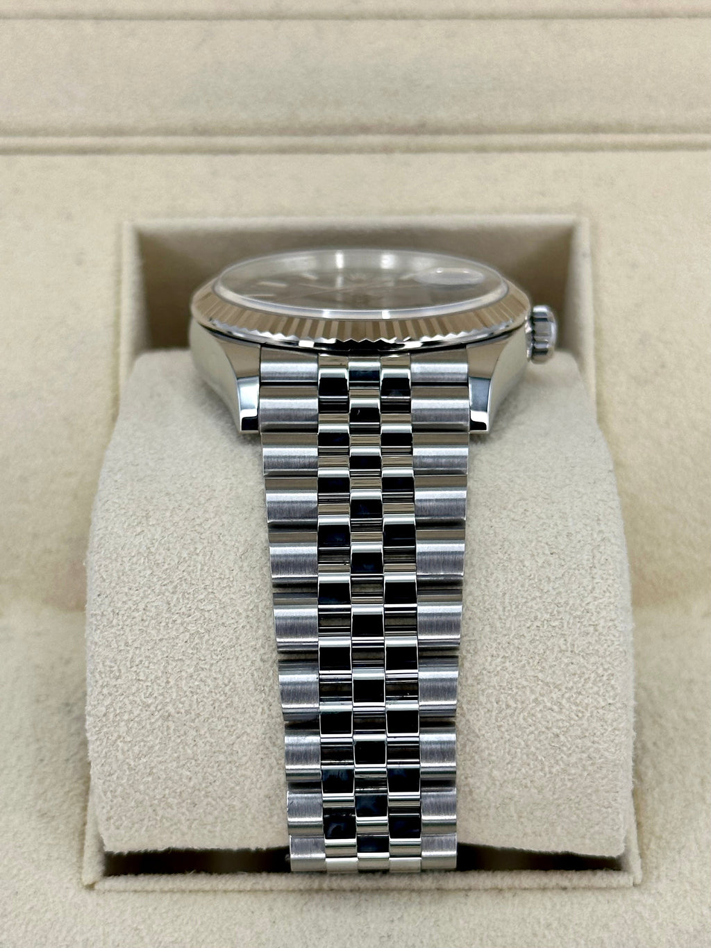 2022 Rolex Datejust 36mm 126234 Jubilee Blue Dial