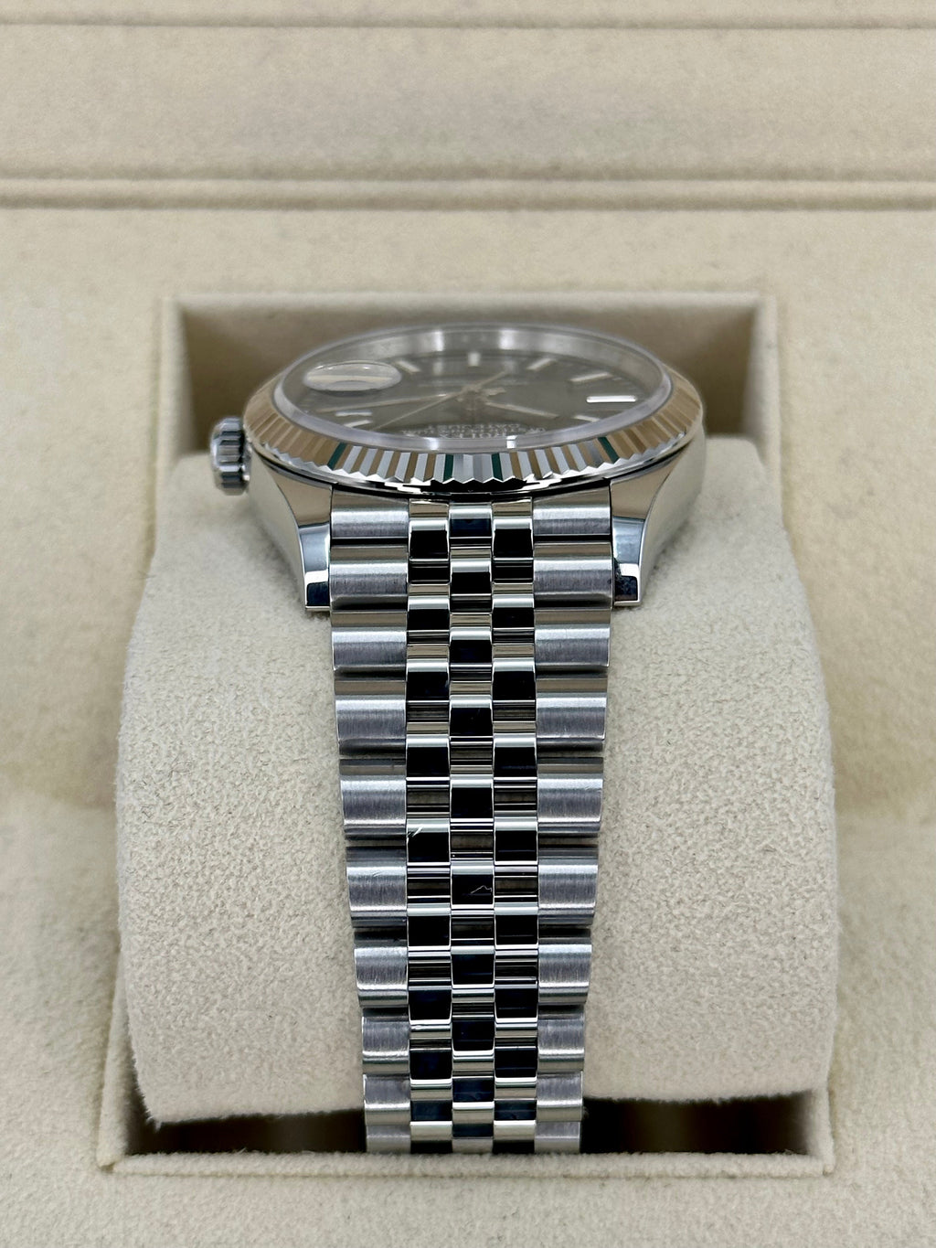 2022 Rolex Datejust 36mm 126234 Jubilee Blue Dial