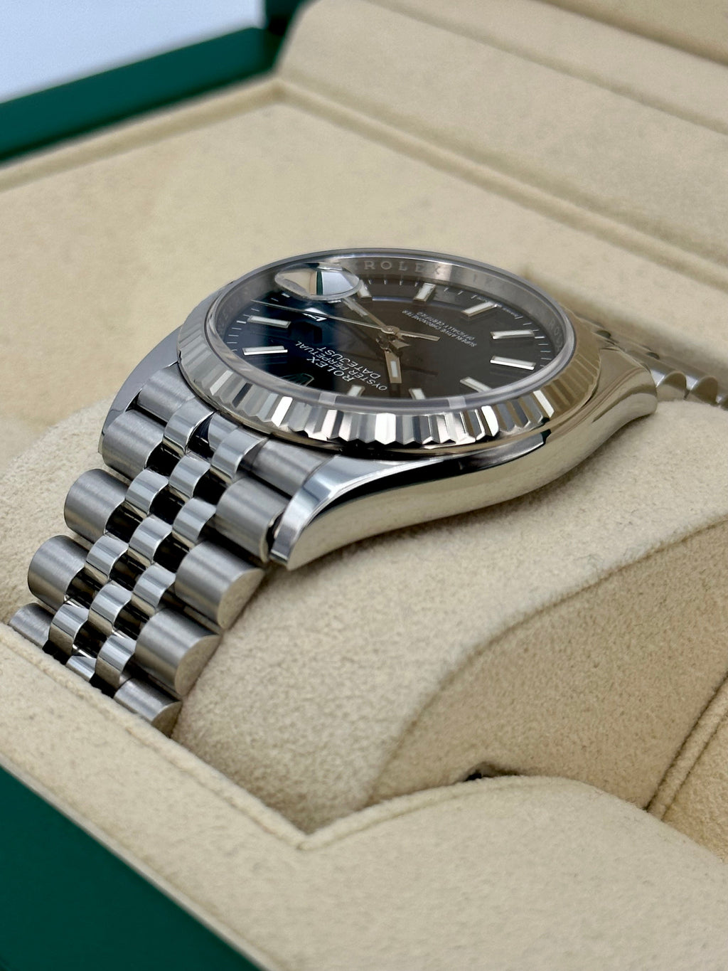 2022 Rolex Datejust 36mm 126234 Jubilee Blue Dial
