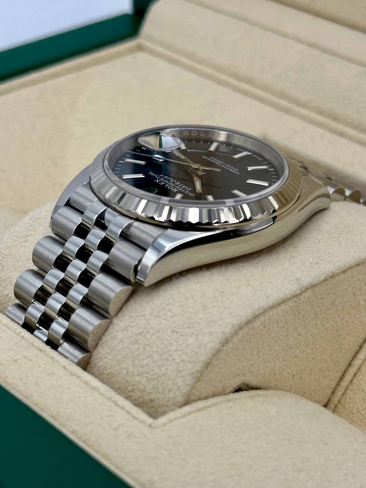 2022 Rolex Datejust 36mm 126234 Jubilee Blue Dial