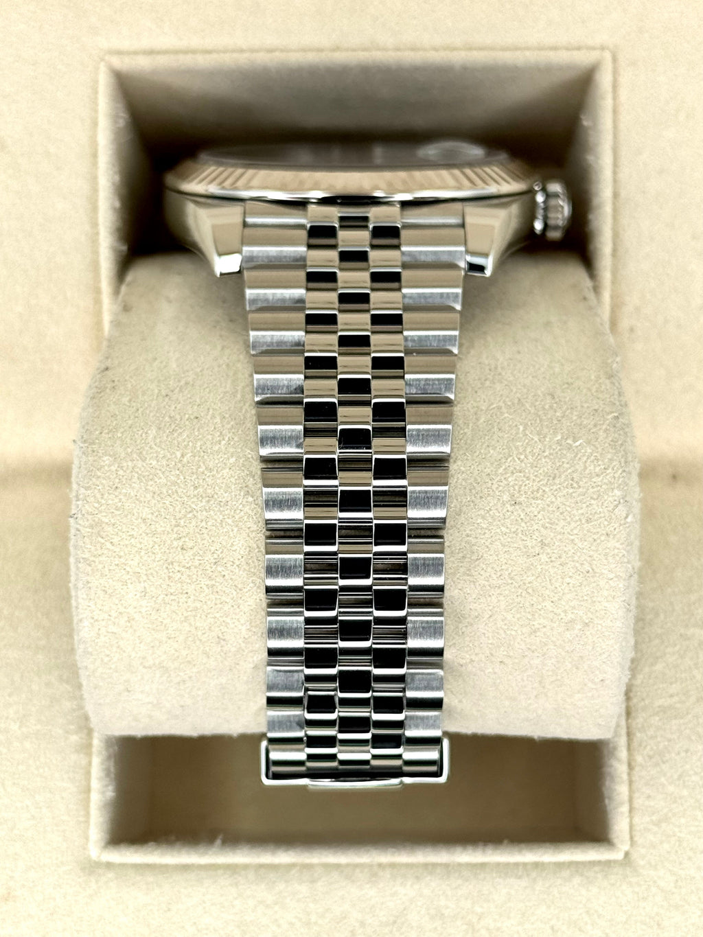 2019 Rolex Datejust 41mm 126334 Stainless Steel Jubilee Black Dial