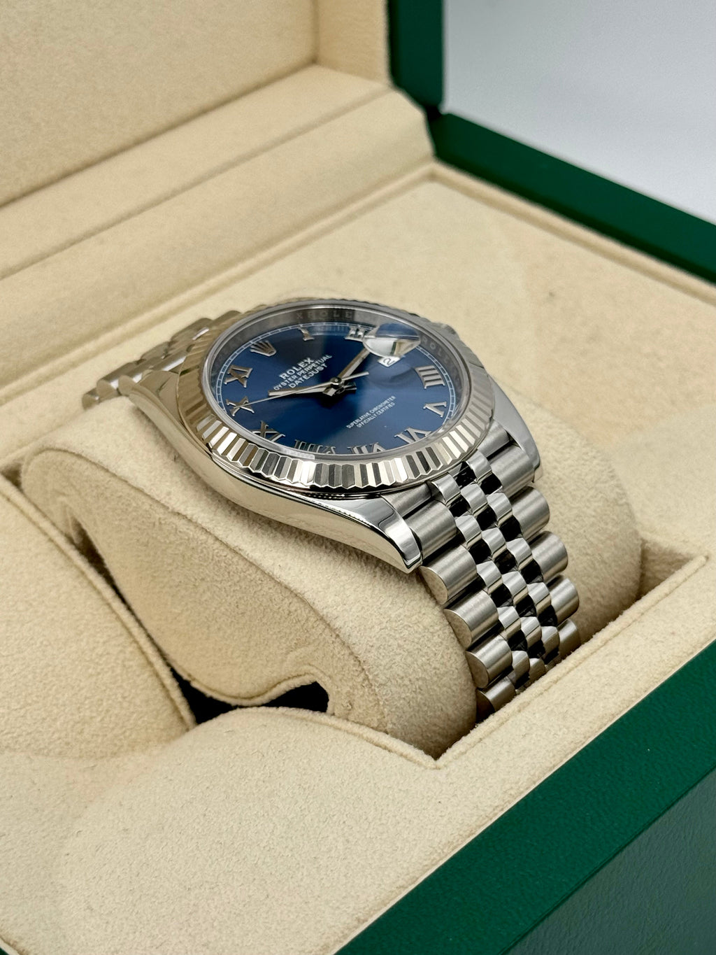 2023 Rolex Datejust 41mm 126334 Jubilee Blue Roman Numeral Dial