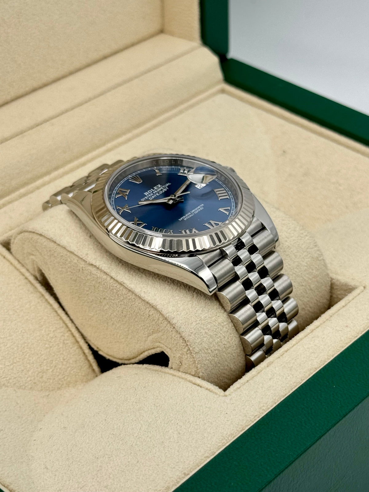 2023 Rolex Datejust 41mm 126334 Jubilee Blue Roman Numeral Dial