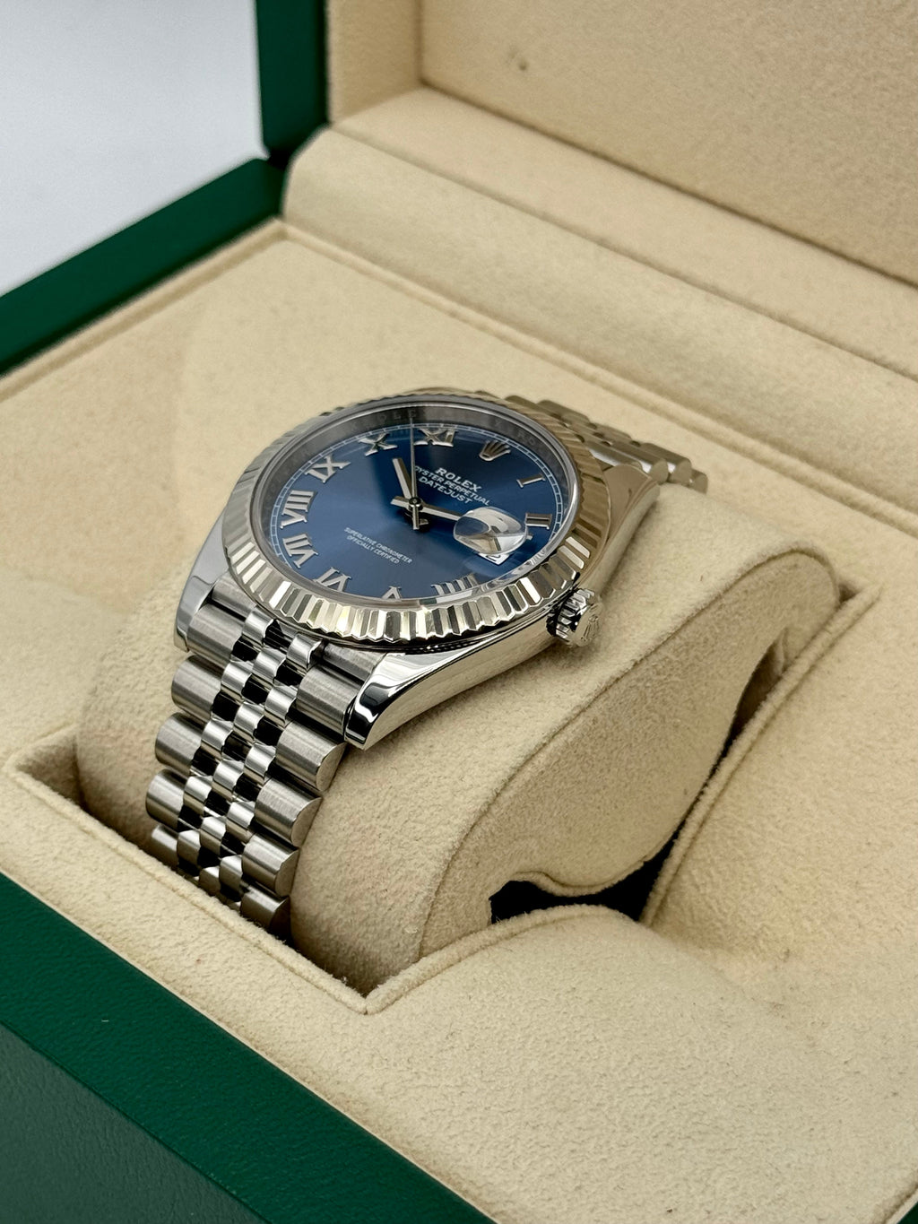 2023 Rolex Datejust 41mm 126334 Jubilee Blue Roman Numeral Dial