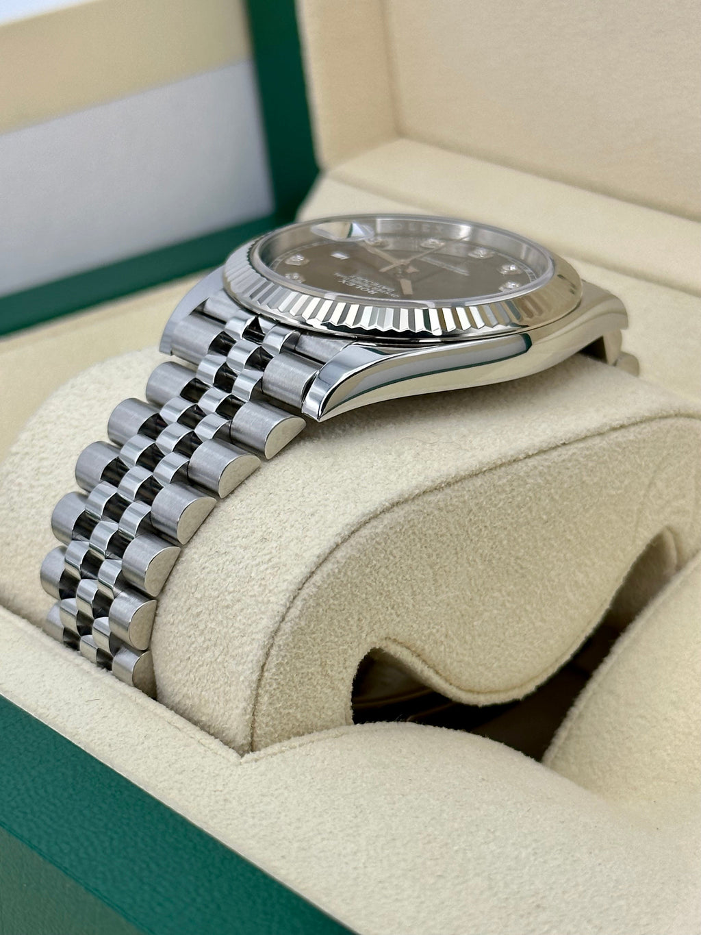 2021 Rolex Datejust 41mm 126334 Jubilee Black Diamond Dial
