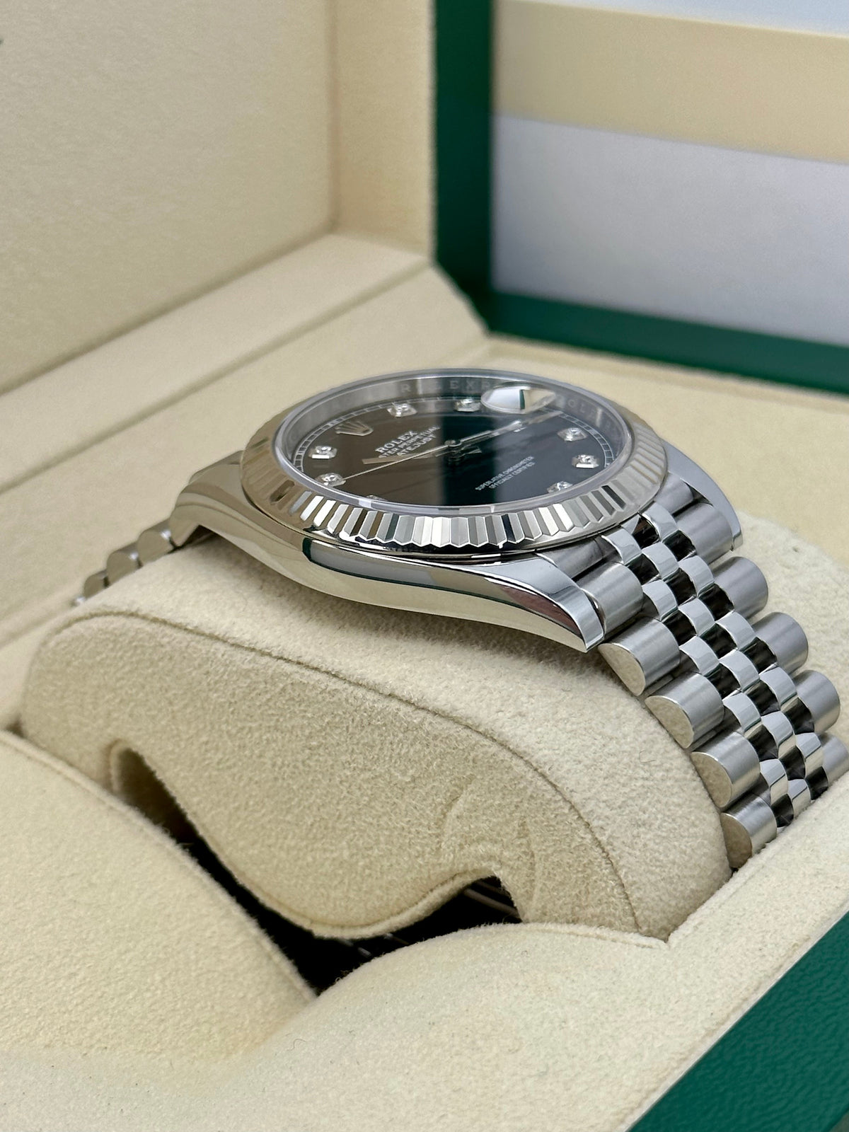 2021 Rolex Datejust 41mm 126334 Jubilee Black Diamond Dial