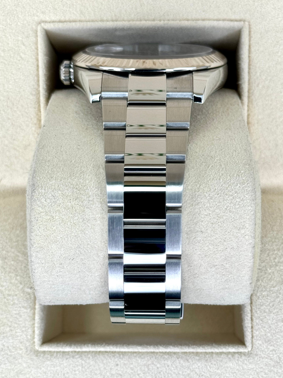 2021 Rolex Datejust 41mm Rhodium Diamond Dial 126334