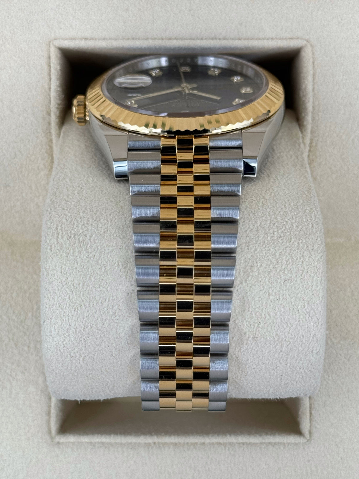 NEW 2025 Rolex Datejust 41mm 126333 Two-Tone Jubilee Black Diamond Dial