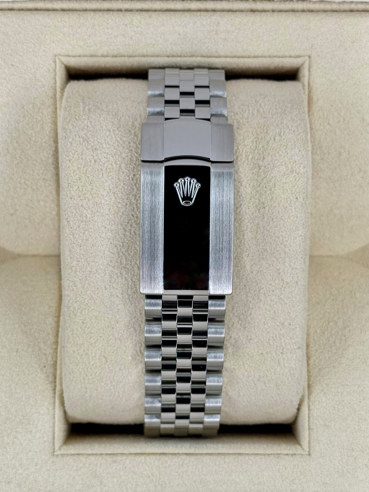 2022 Rolex Datejust 41mm 126334 Stainless Steel Jubilee Blue Dial