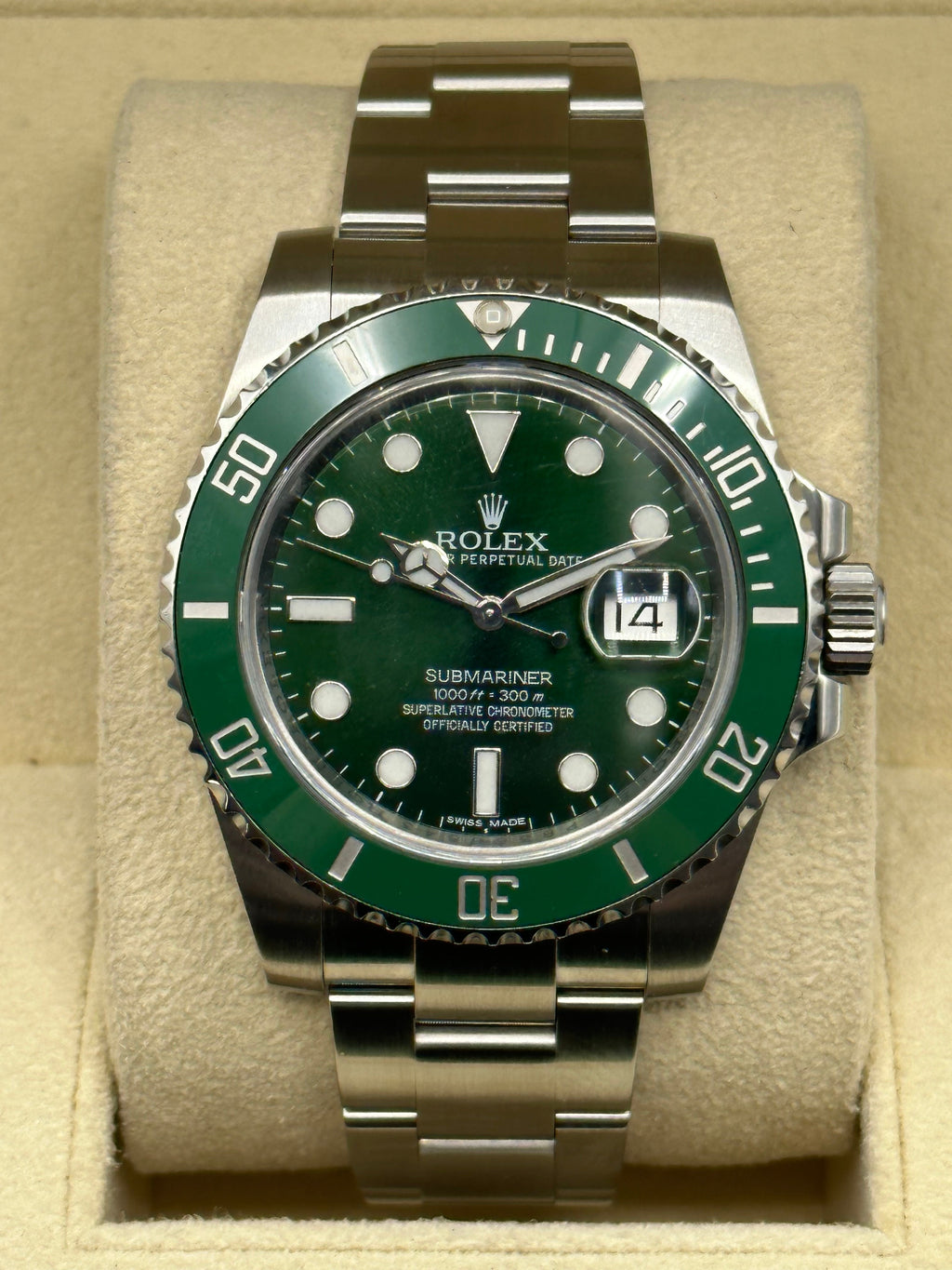 Rolex Submariner "Hulk" 40mm 116610LV Green Dial