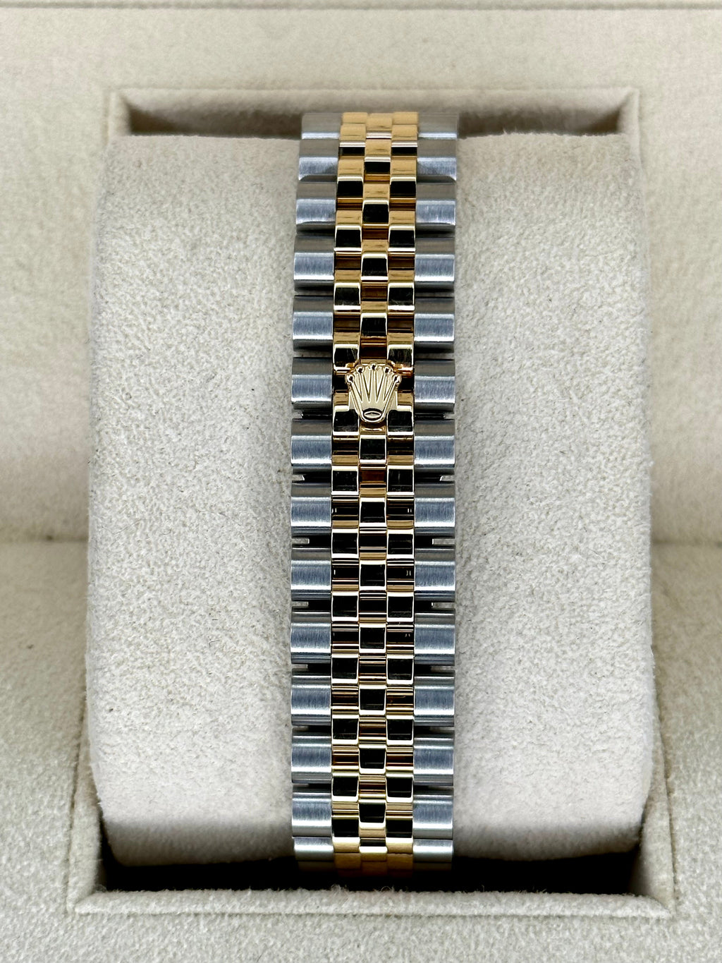 2022 Rolex Lady Datejust 31mm 278273 Jubilee White Roman Numeral Dial