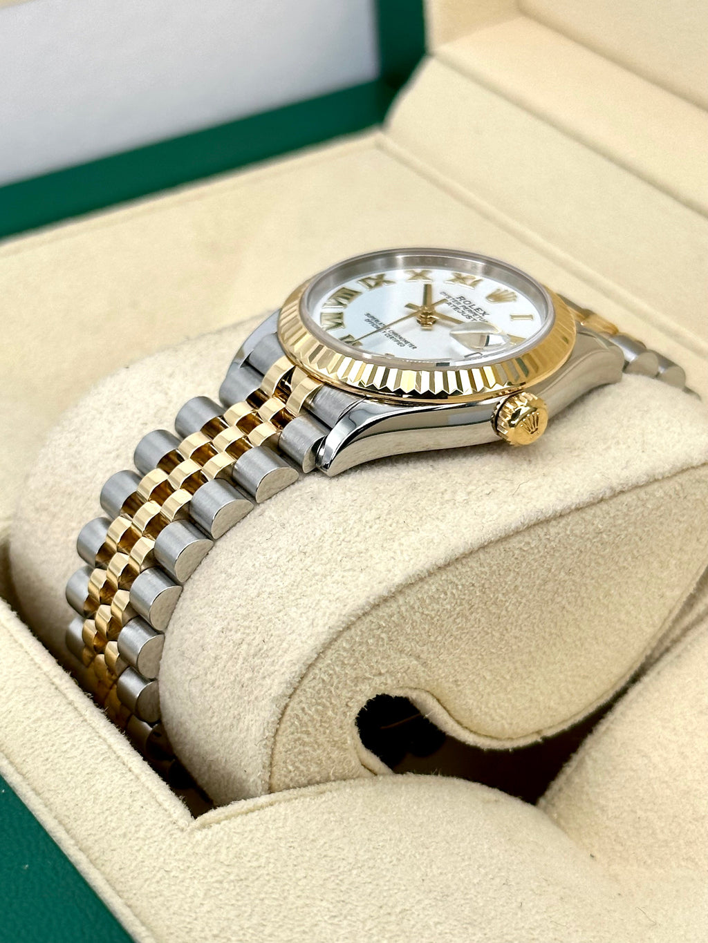 2022 Rolex Lady Datejust 31mm 278273 Jubilee White Roman Numeral Dial