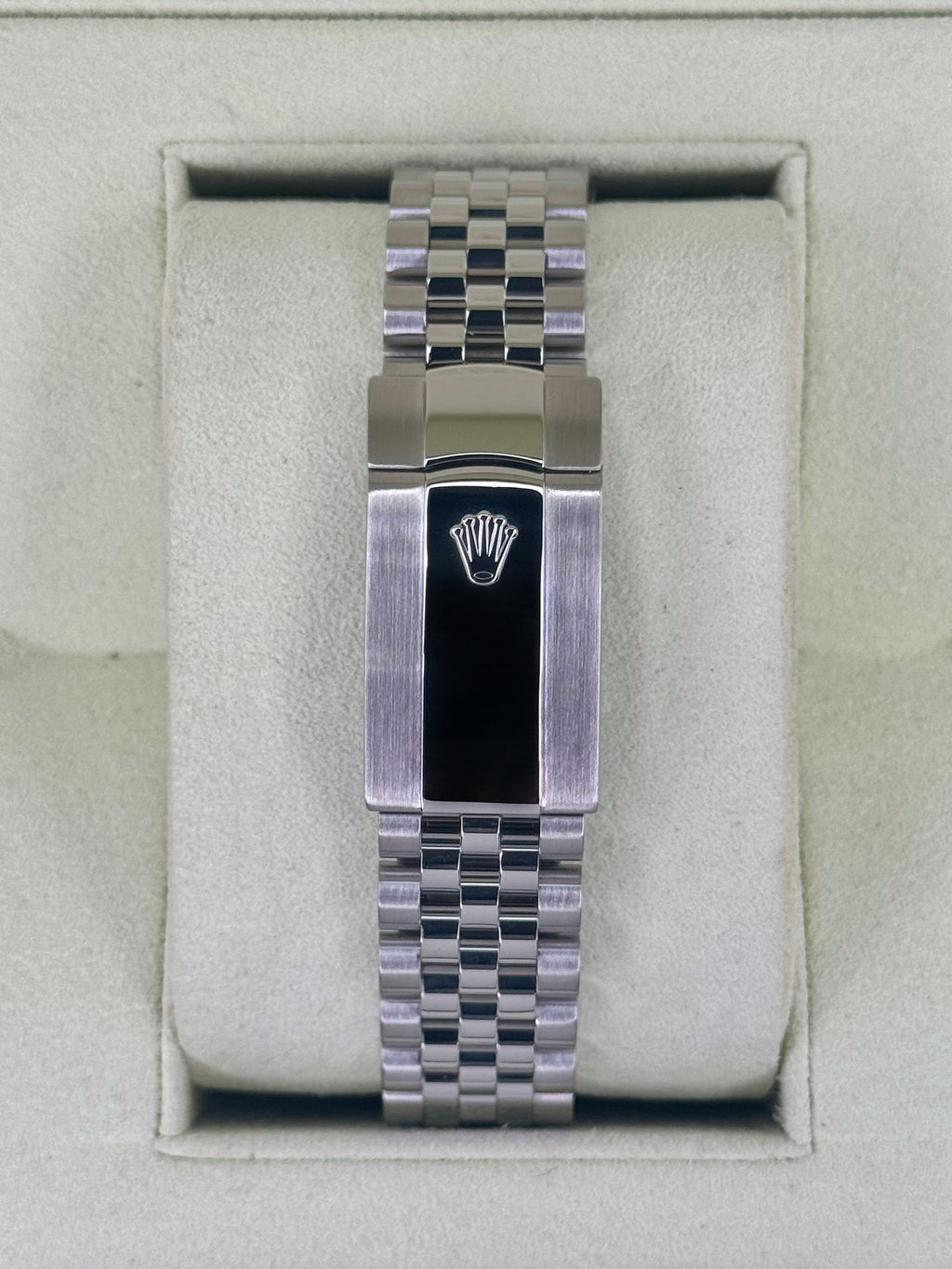 2018 Rolex Datejust 41mm 126300 Stainless Steel Jubilee Black Dial