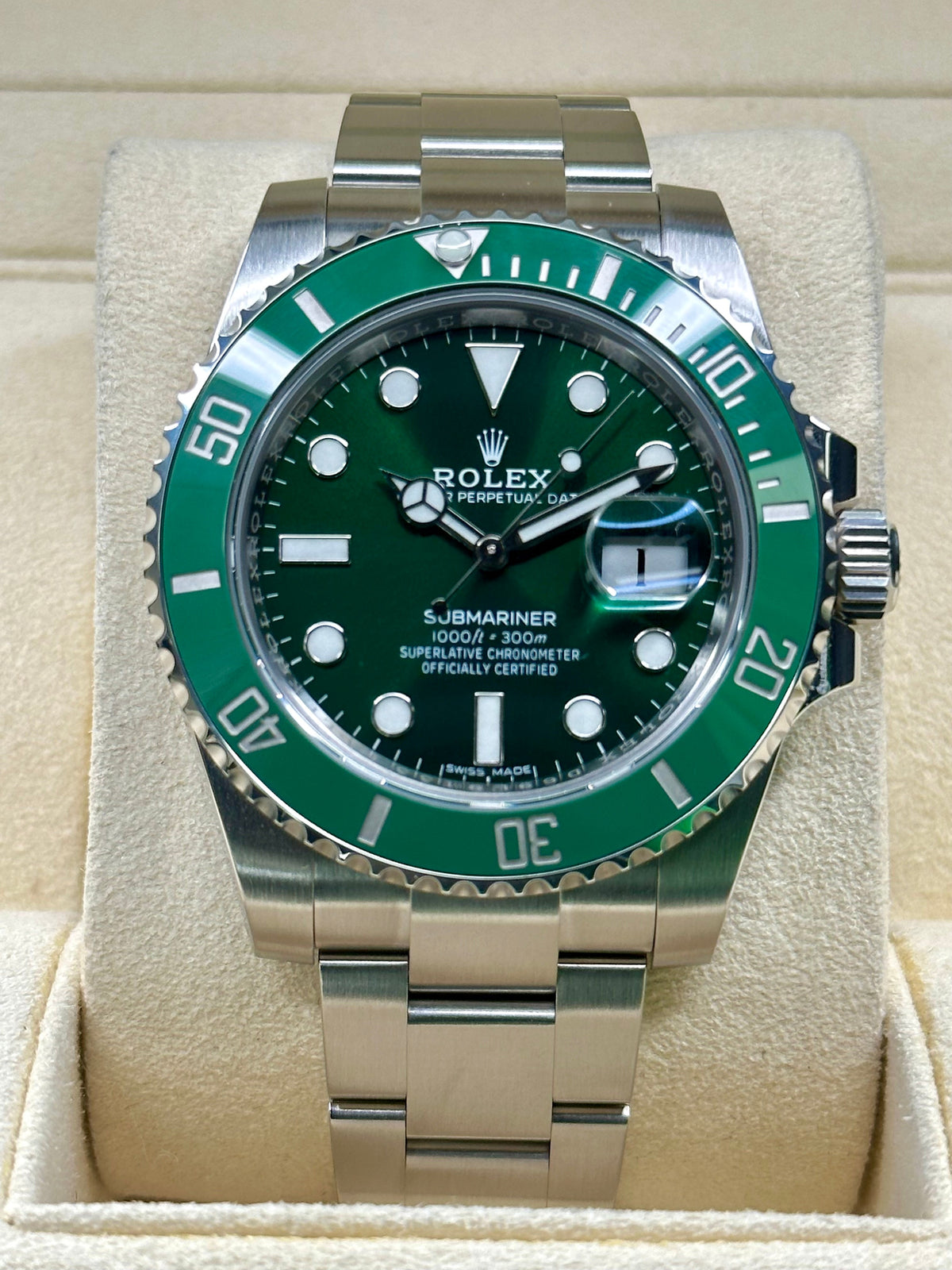 2016 Rolex Submariner "Hulk" 40mm 116610LV Green Dial