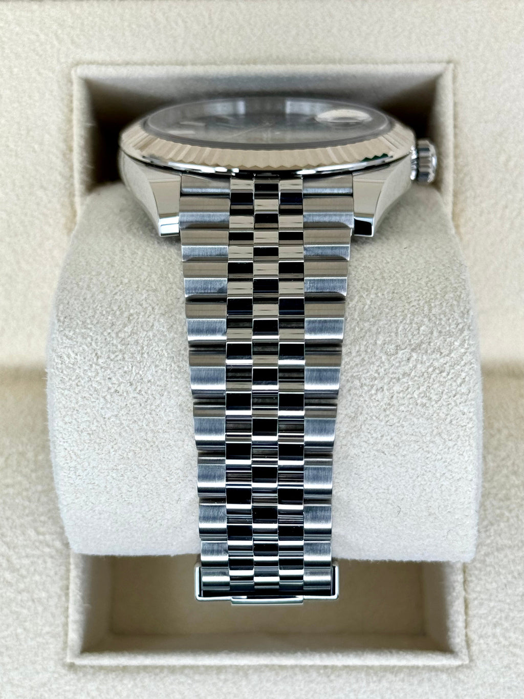NEW 2025 Rolex Datejust 41mm 126334 Stainless Steel Jubilee Blue Dial
