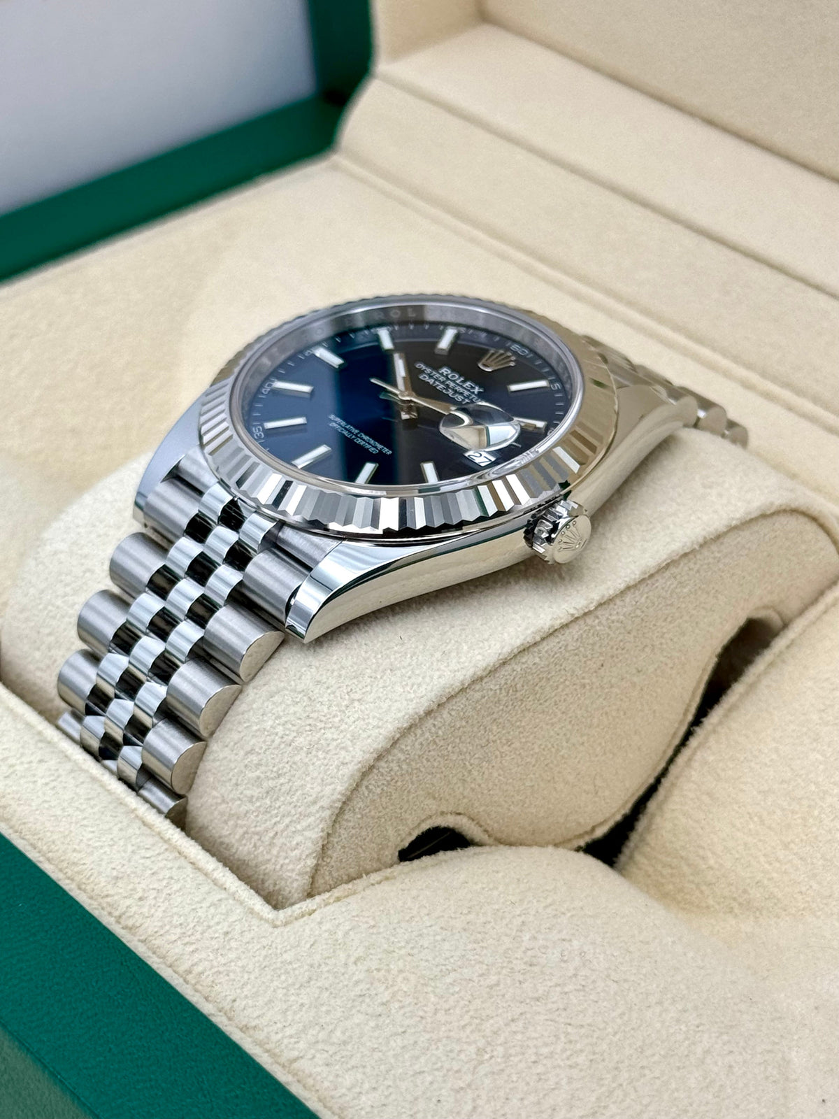 NEW 2025 Rolex Datejust 41mm 126334 Stainless Steel Jubilee Blue Dial