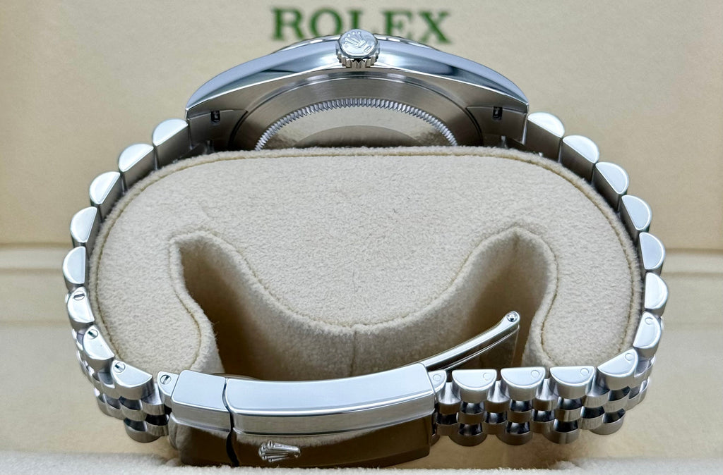 NEW 2025 Rolex Datejust 41mm 126334 Stainless Steel Jubilee Blue Dial