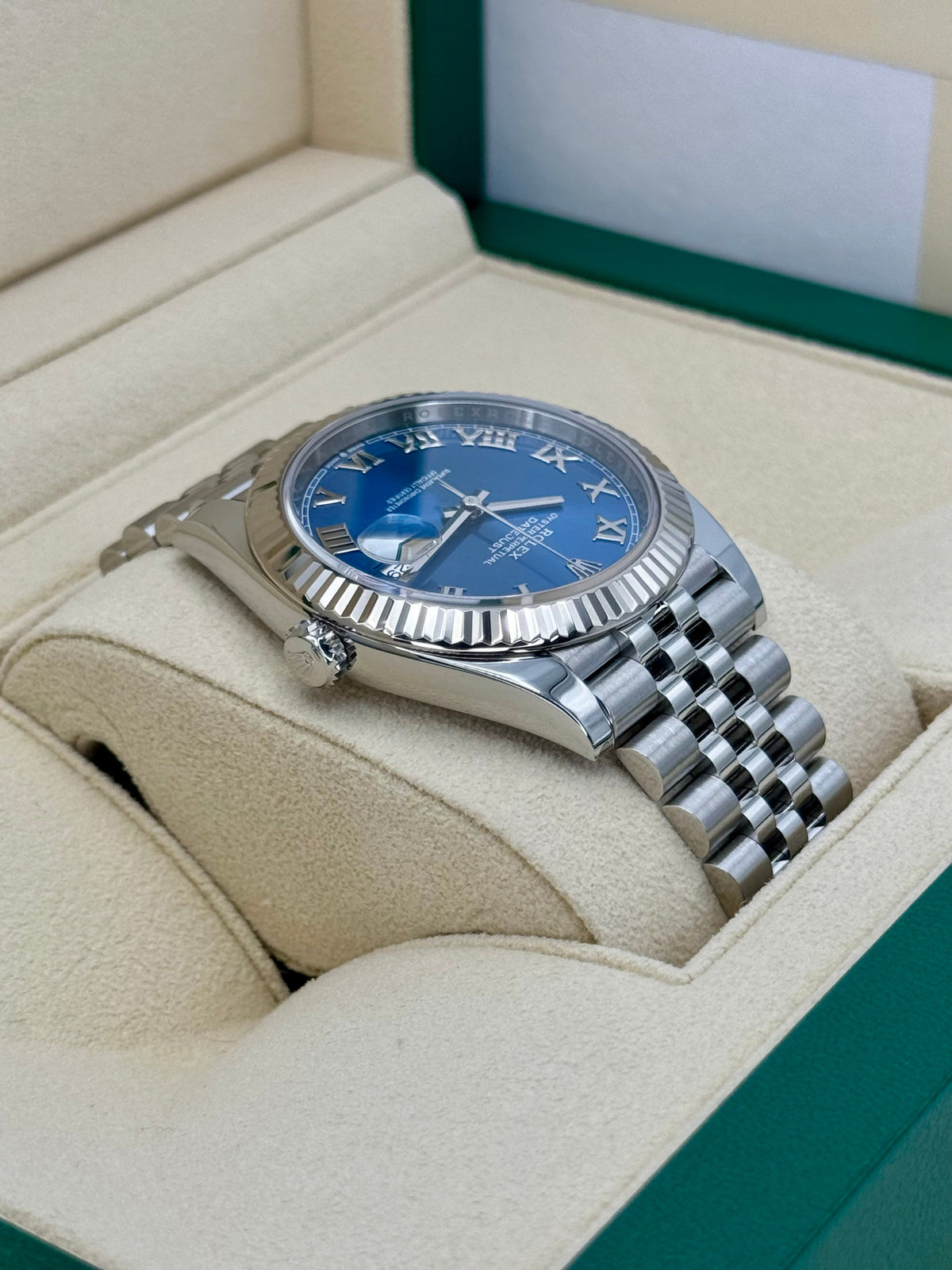 2022 Rolex Datejust 41mm 126334 Stainless Steel Jubilee Blue Dial