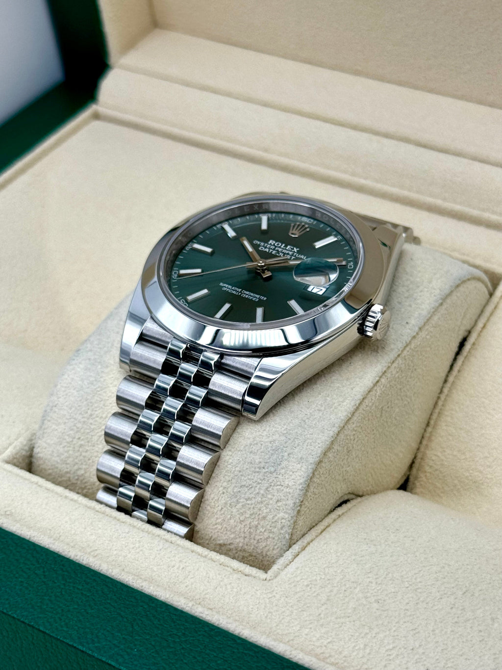 2024 Rolex Datejust 41mm 126300 Jubilee Green Dial