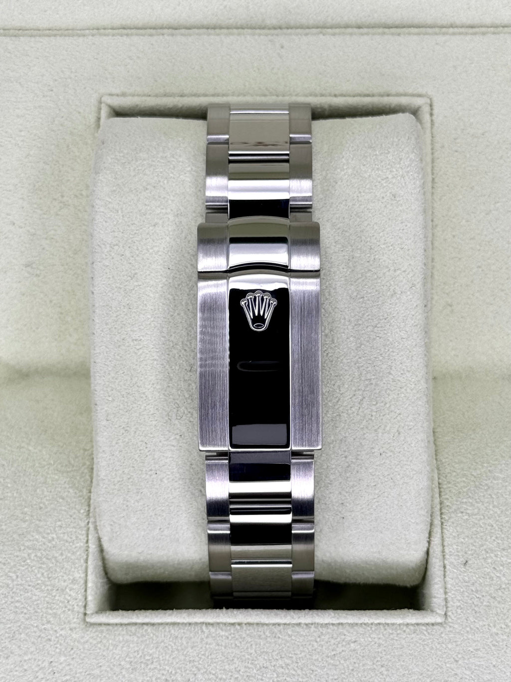 Rolex Datejust 41mm 116334 Stainless Steel Oyster White Dial