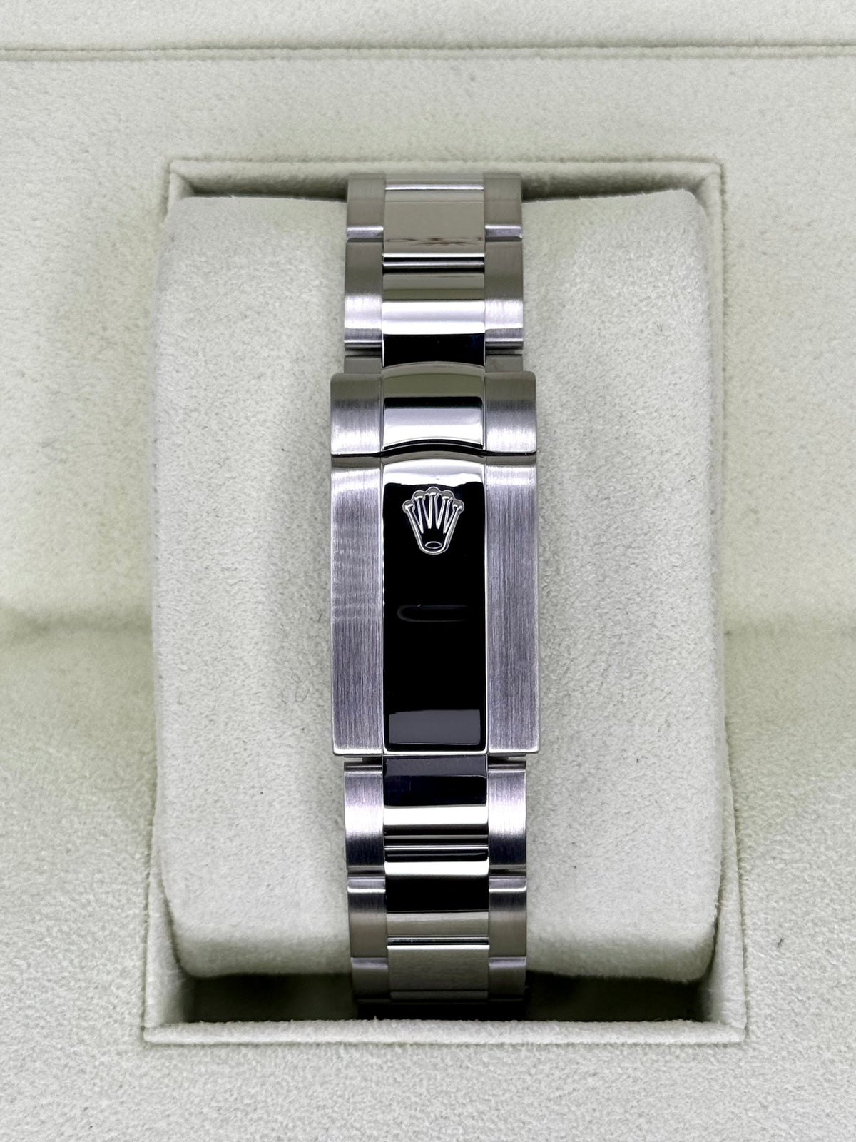 Rolex Datejust 41mm 116334 Stainless Steel Oyster White Dial