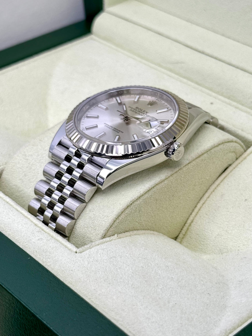 2017 Rolex Datejust 41mm 126334 Stainless Steel Jubilee Silver Dial