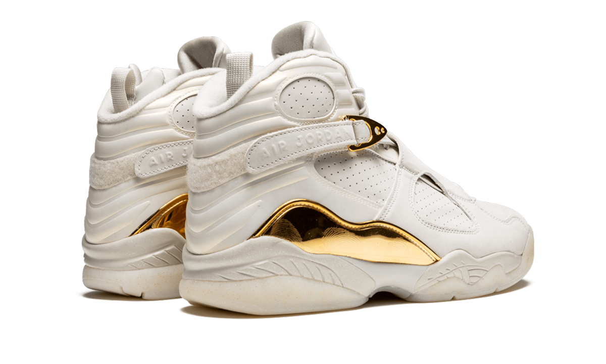Air Jordan 8 Retro C&C "Trophy" 832821 030
