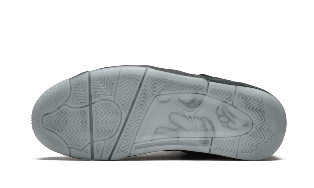 Air Jordan 4 Retro "Kaws - Black" 930155 001