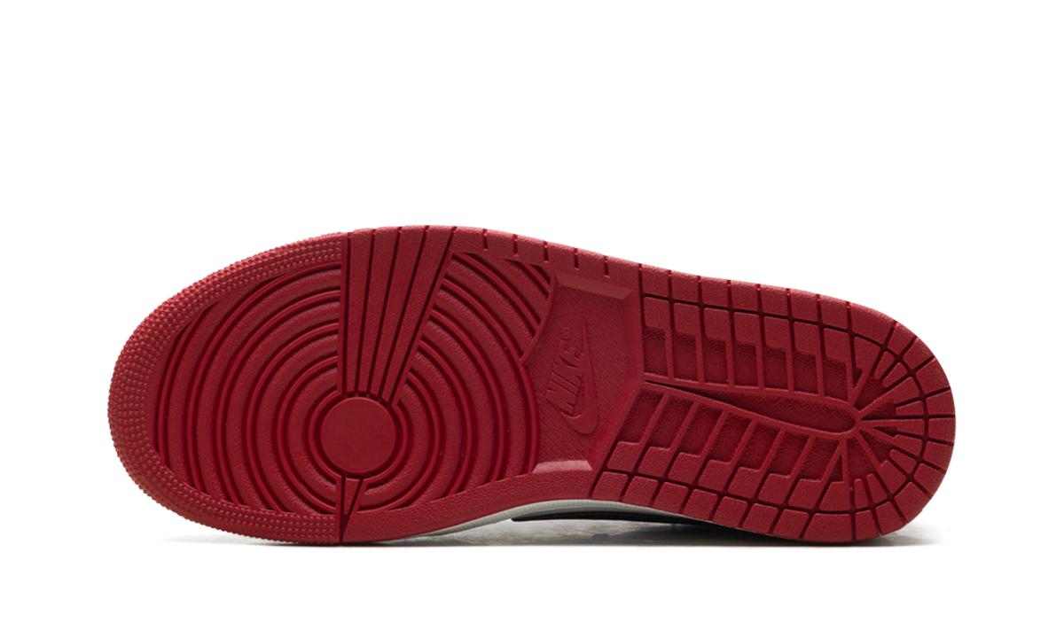 Air Jordan 1 Low OG "Chicago (2025)" HQ6998 600