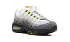 Air Max 95 SP "Undefeated - Geo NYC Neon" IB4523 004